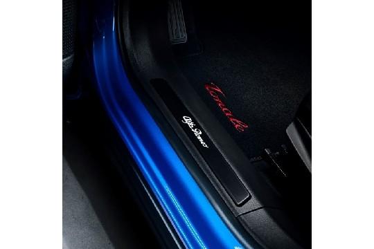 undefined FIAT GROUP - ALFA ROMEO TONALE, VERLICHTE INSTAPLIJSTEN VOORZIJDE ORIGINEEL ZWART - 50290631 