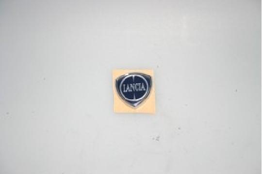 undefined FIAT GROUP - EMBLEEM ZIJKANT LANCIA DELTA VANAF 2009 ORIGINEEL - 51826289 